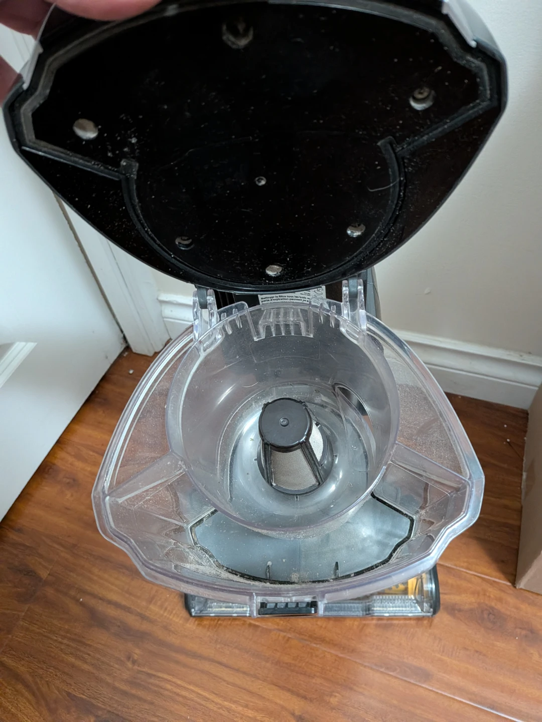 Shark Upright Vacuum Cleaner - photo 3