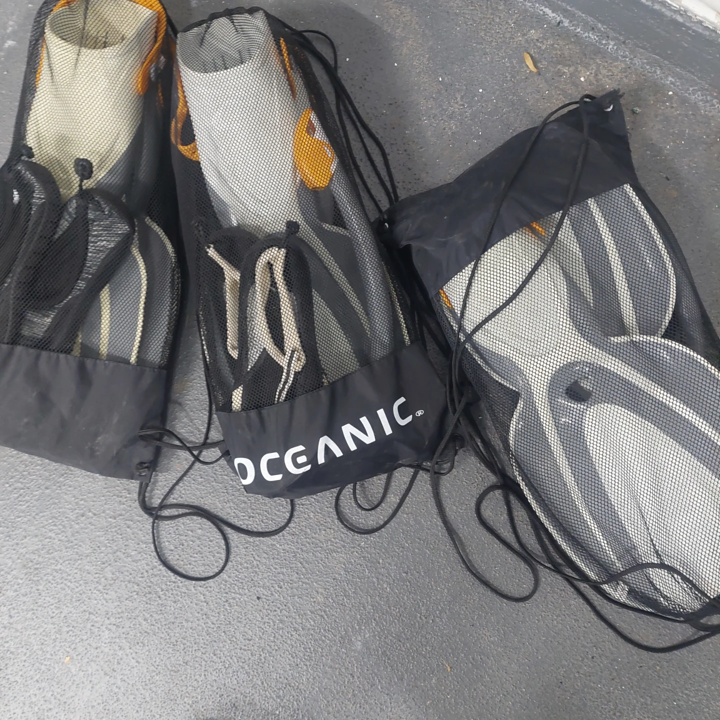 Oceanic Snorkel Fins and Gear Set 35 each