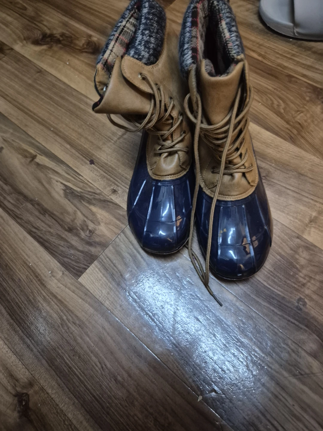 JustFab Duck Boots Size 10 - photo 2