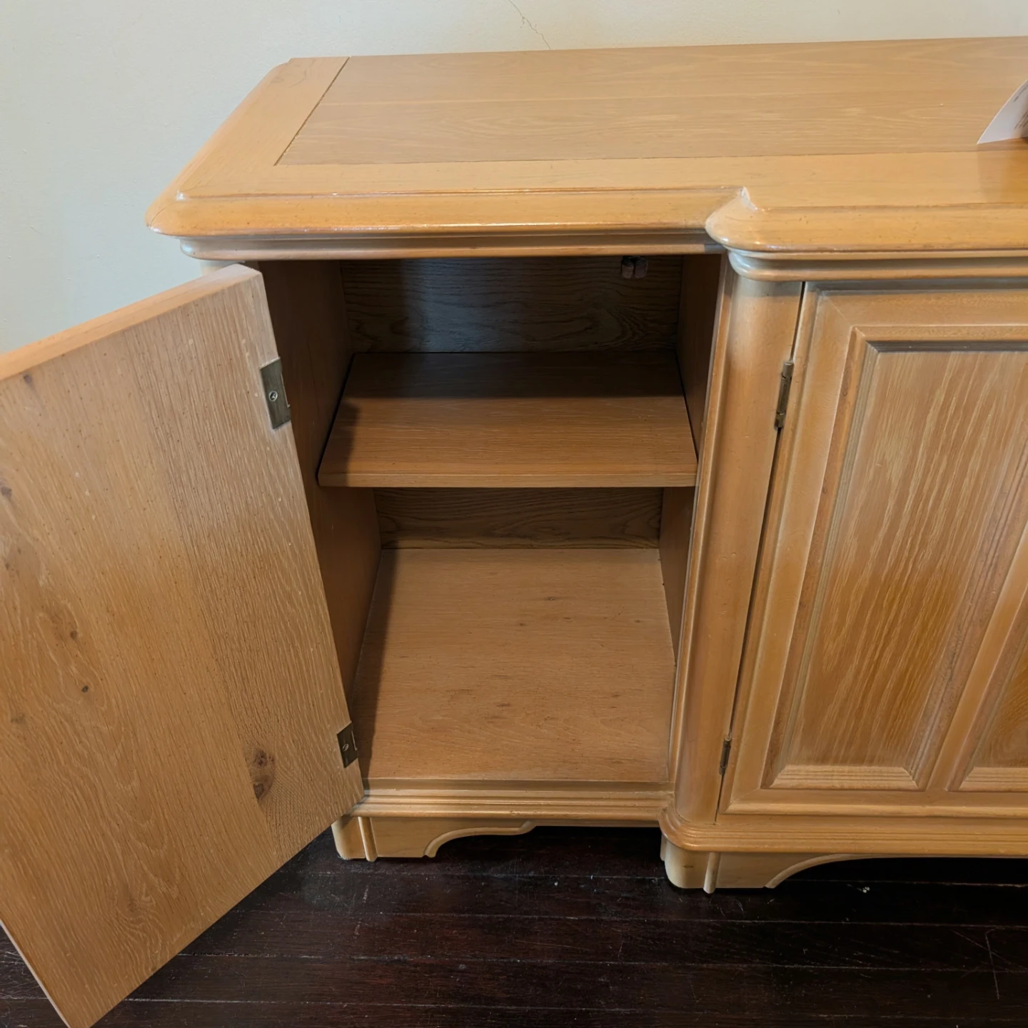 Bernhardt Wooden Sideboard Cabinet - photo 4