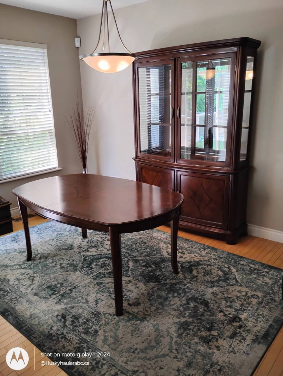 China hutch and table