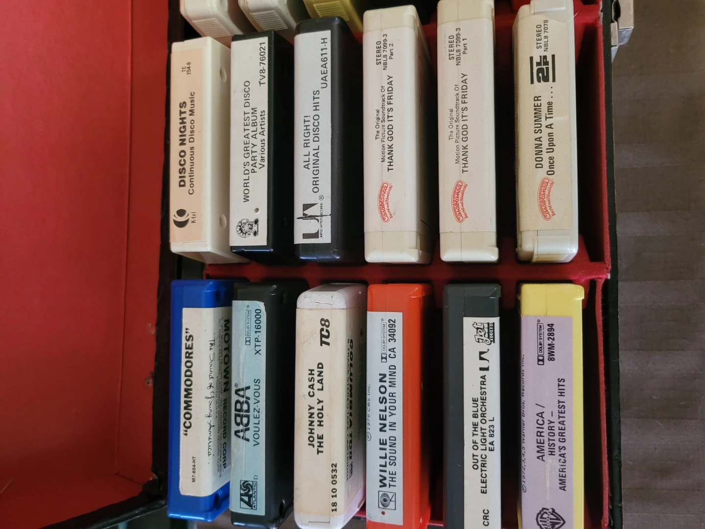 Lot 47 x  8-Track Tape  Carrying Case Rock Disco Country - photo 3