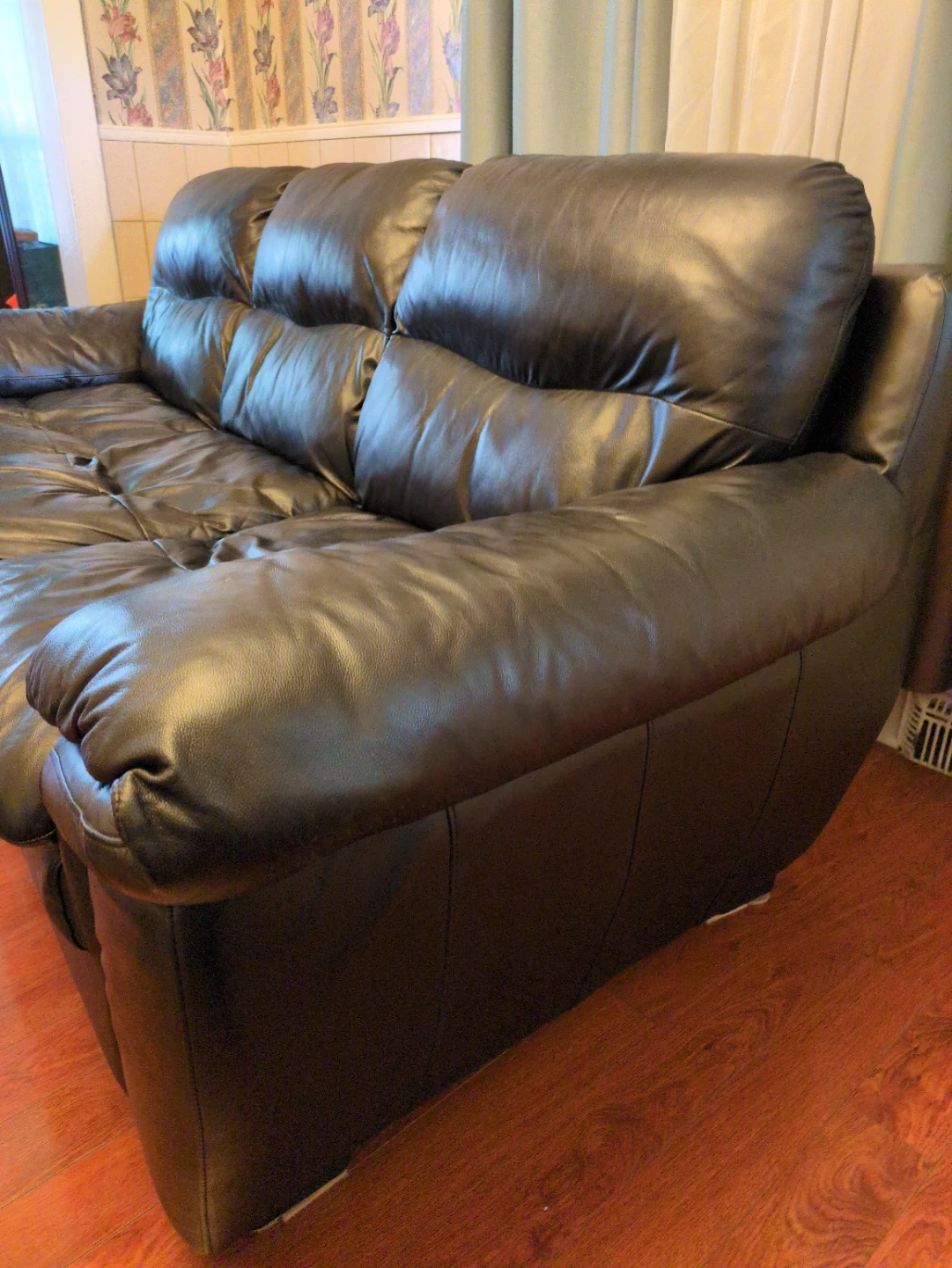 Black Leather Sofa - photo 3