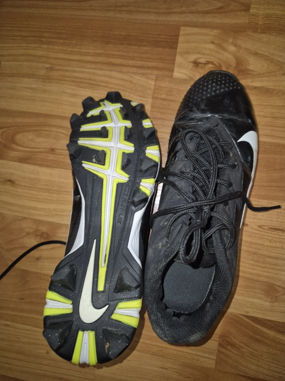 Youth Size 6 Baseball Shoes - photo 2
