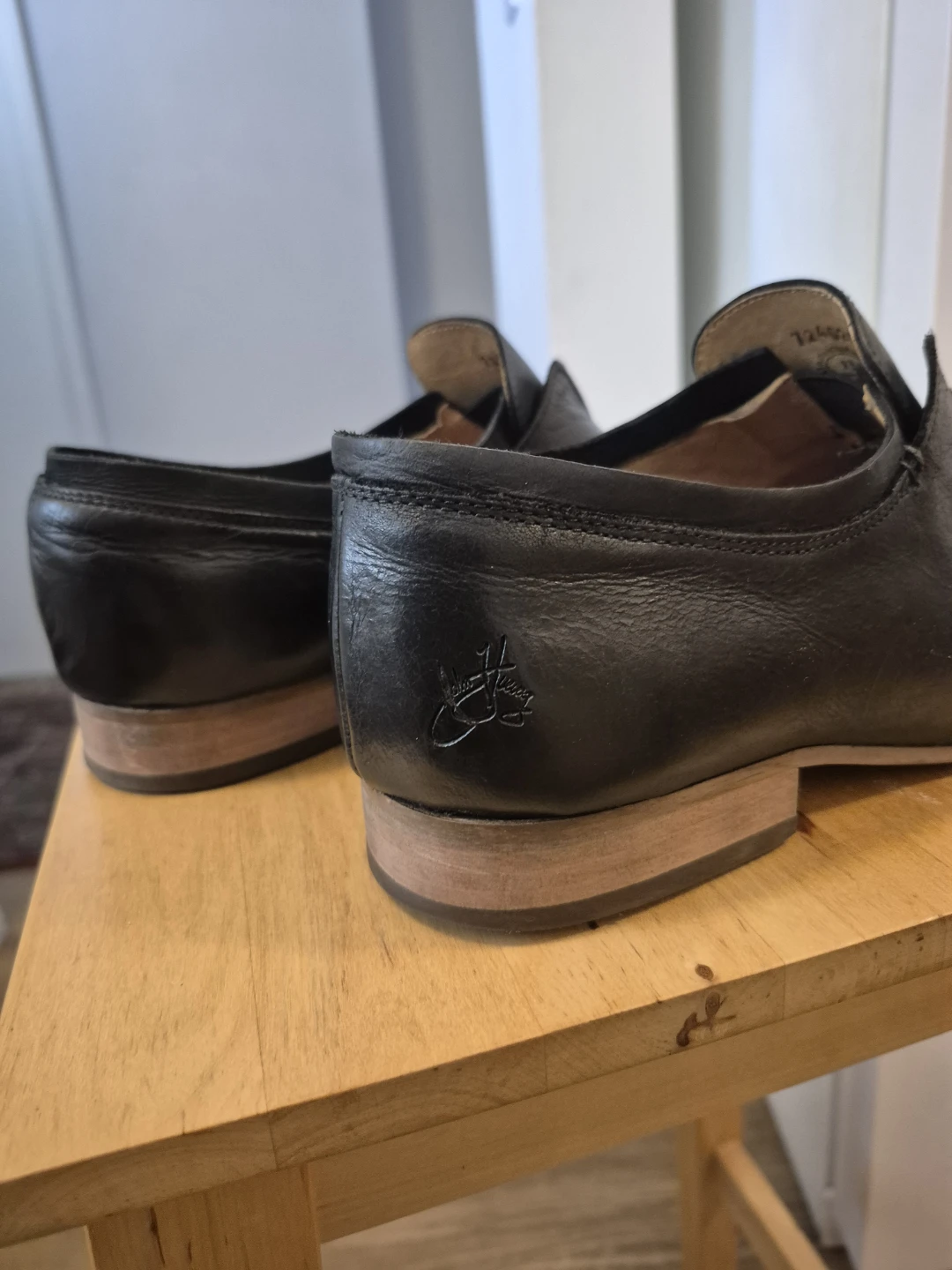 John Fluevog Black Leather Shoes - photo 3