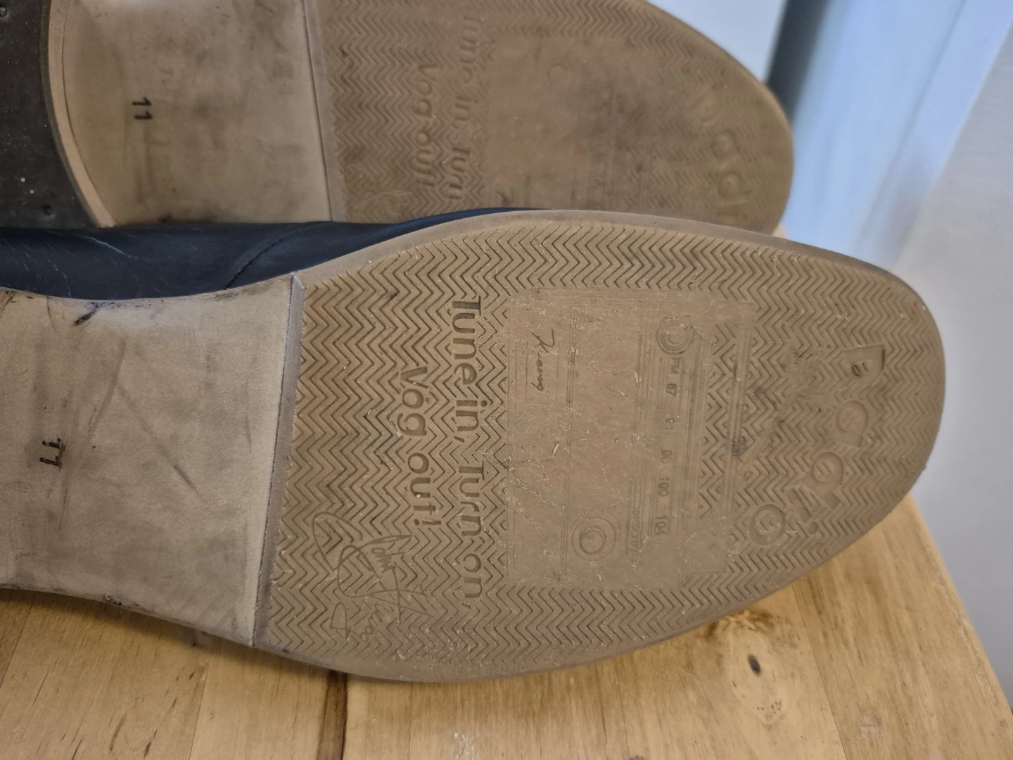 John Fluevog Black Leather Shoes - photo 4