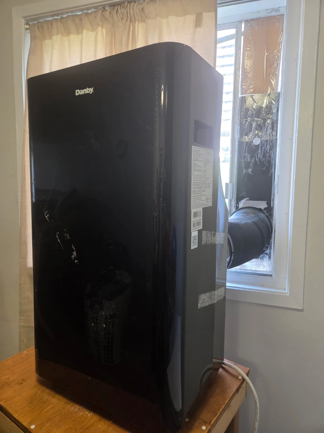 Danby 14000 BTU Portable Air Conditioner - photo 2