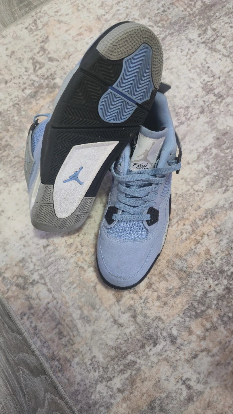 Air Jordan 4 Retro University Blue Toddler Shoes - photo 4