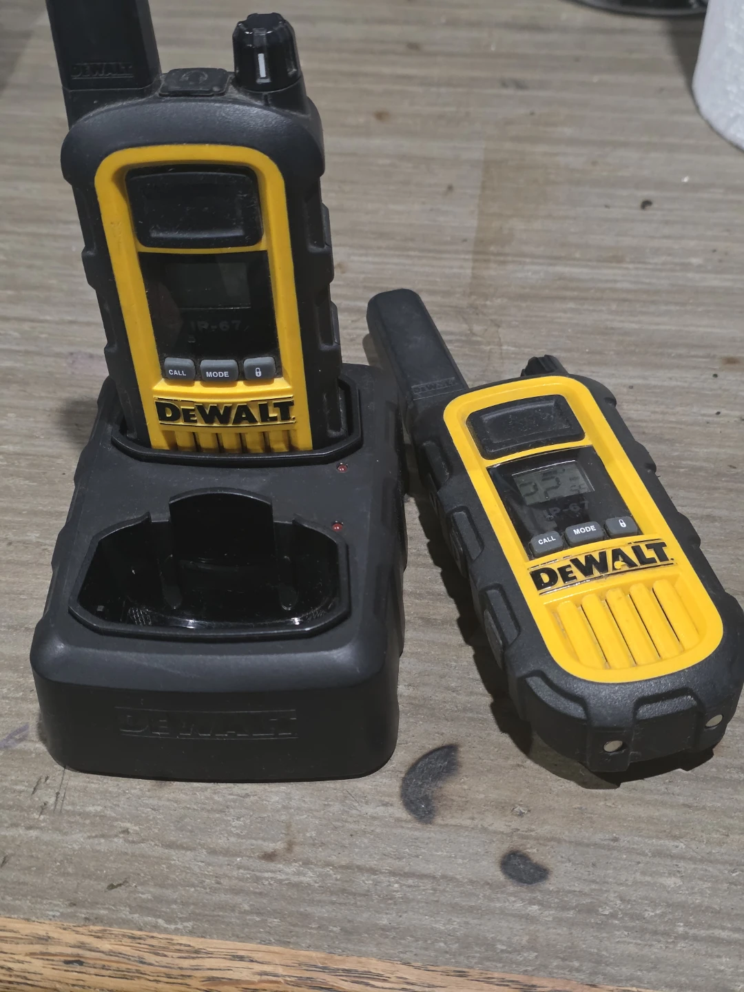 DEWALT Walkie Talkies without Charger - photo 2