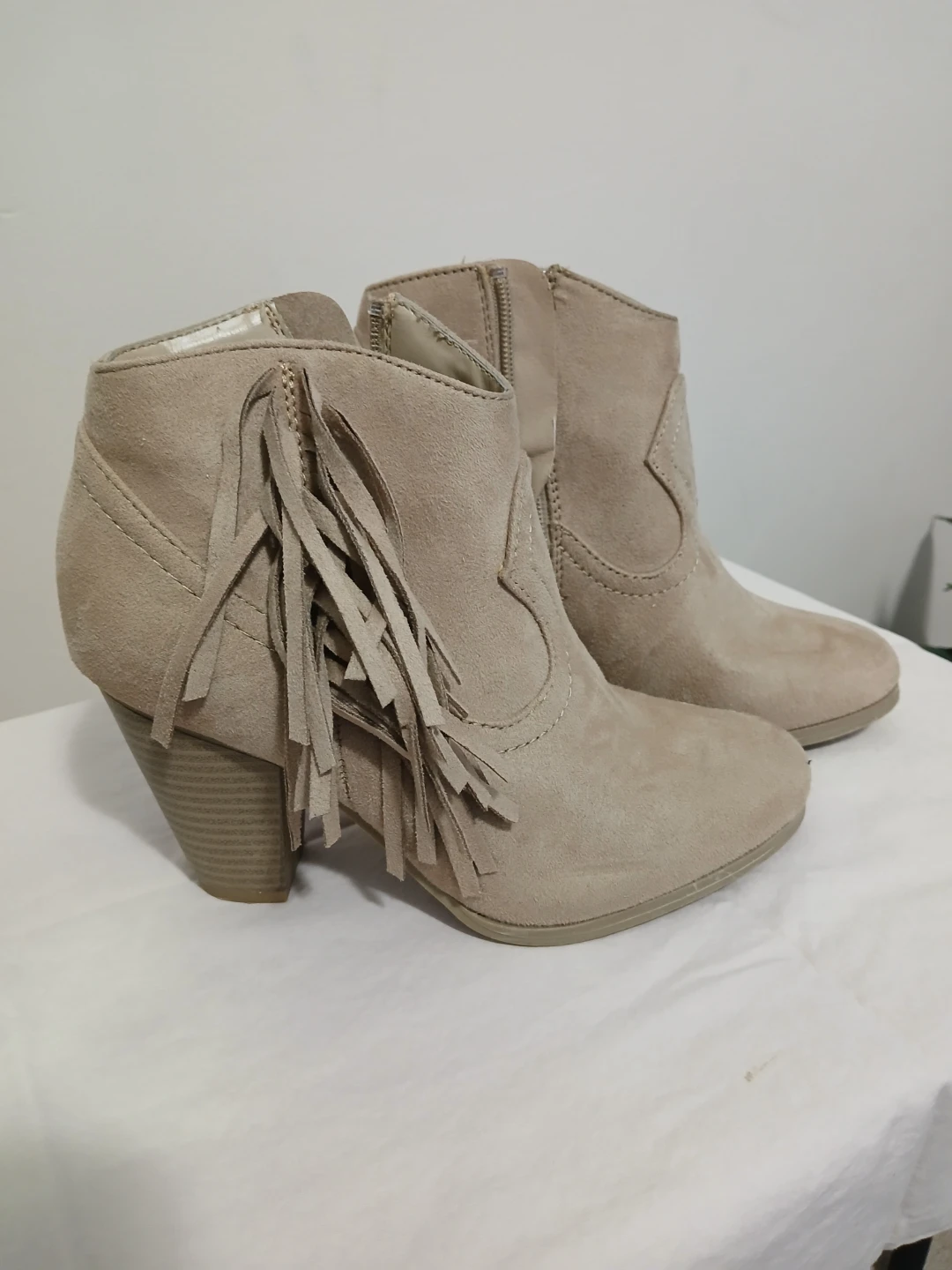 Dr. Martens and ankle cowboy boots. - photo 3