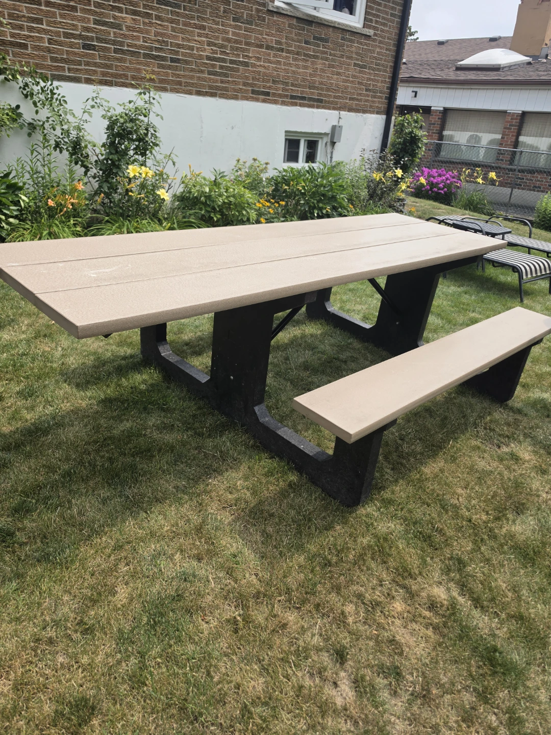 Recycled Plastic Picnic Table and Benches