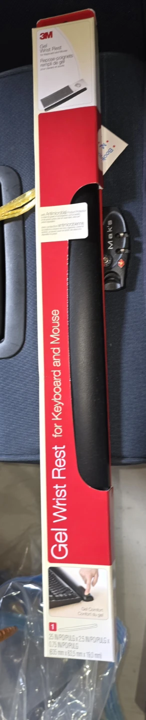 BNIB - 3M Gel Wrist Rest