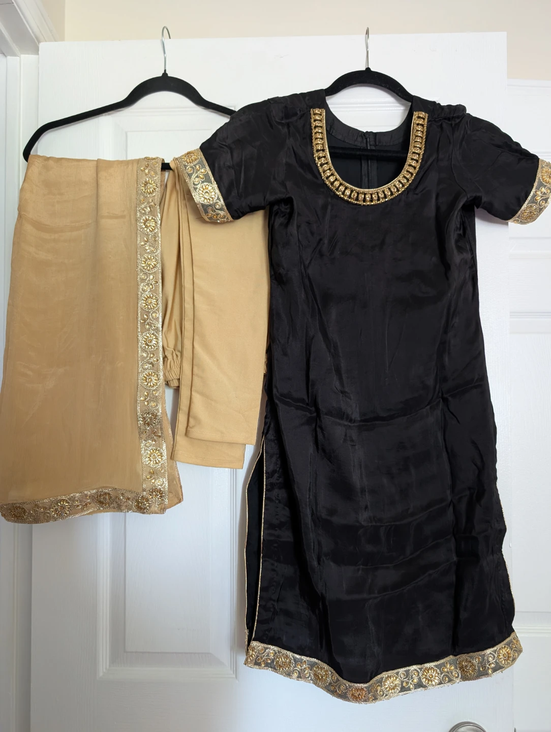 Black & Gold Punjabi Suit - photo 4