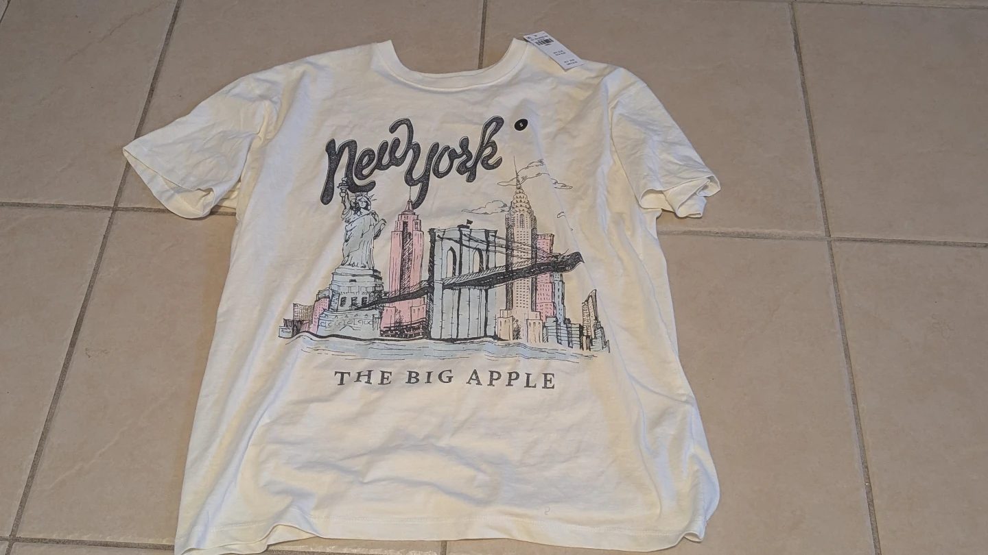 Hollister White New York City Graphic T-Shirt - photo 3