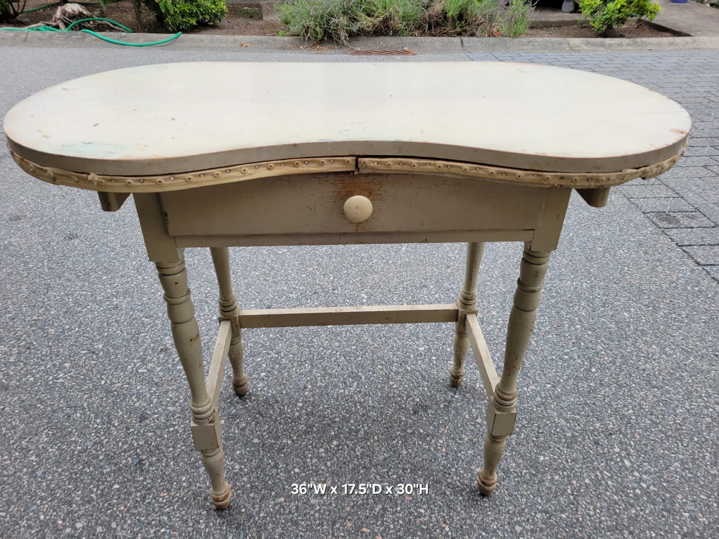 Vintage Kidney-Shaped Vanity Table / Desk – Refinishing Project - photo 2
