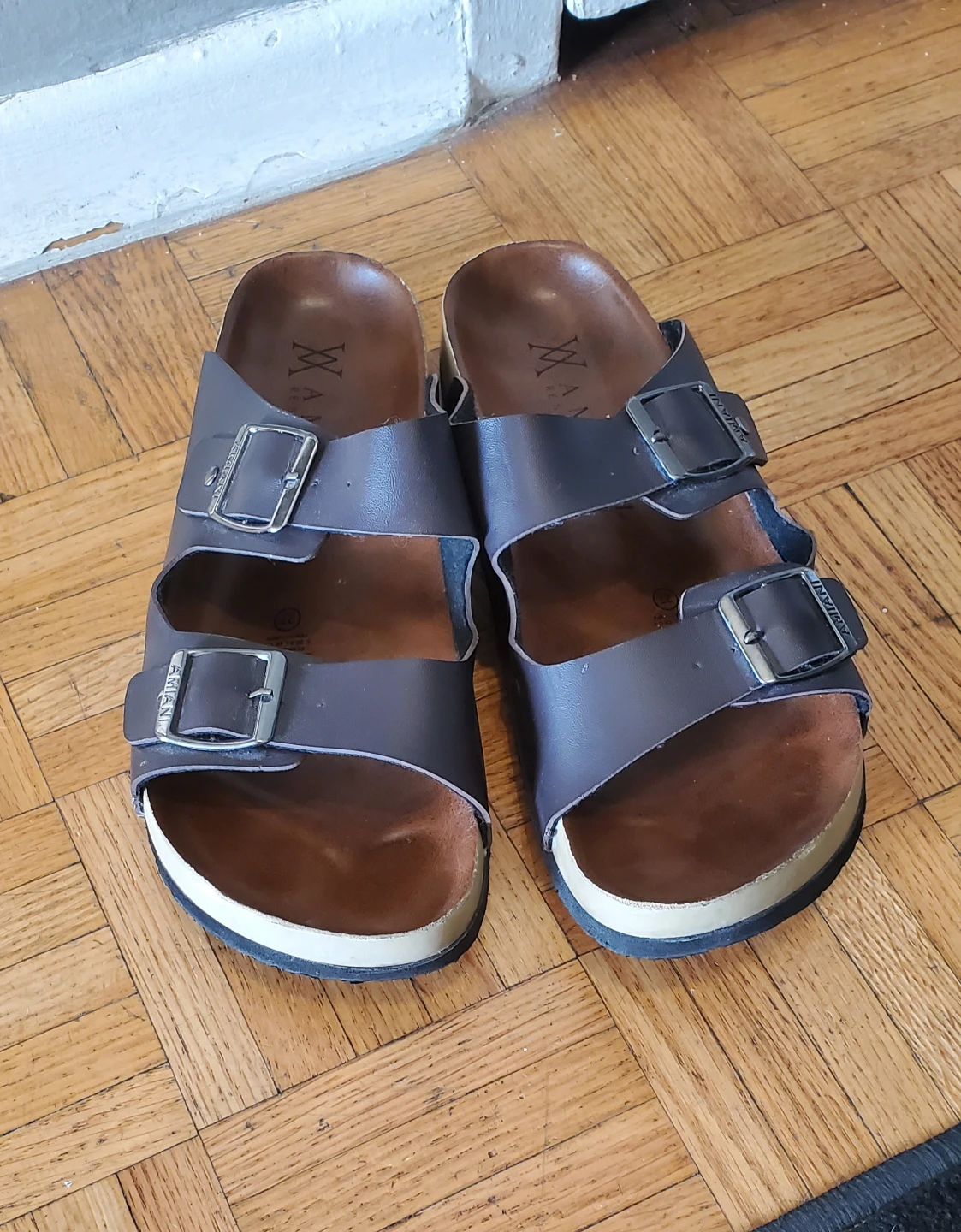 Amiani Slippers  Size 10