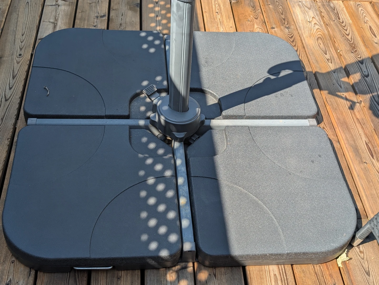 9 foot Cantilever Patio Umbrella with Base and Weights - photo 2