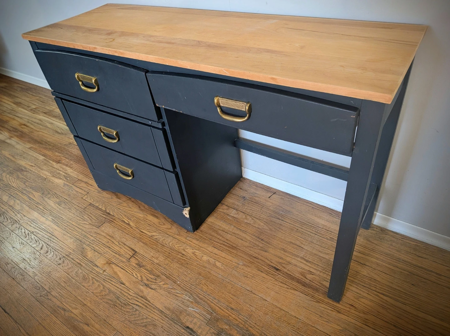 Vintage Solid Wood Desk – Refurbished (needs a little touch ups) - photo 2