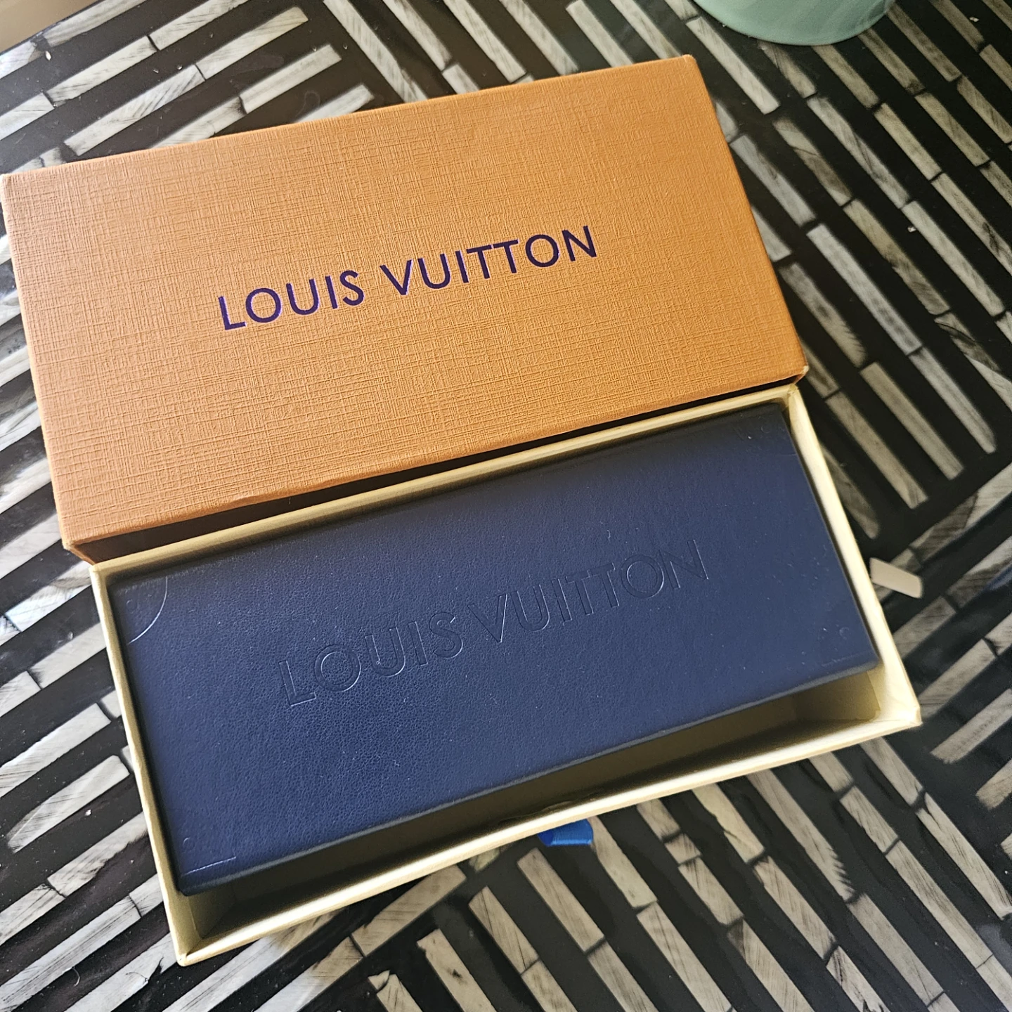 Louis Vuitton Sunglasses - photo 5