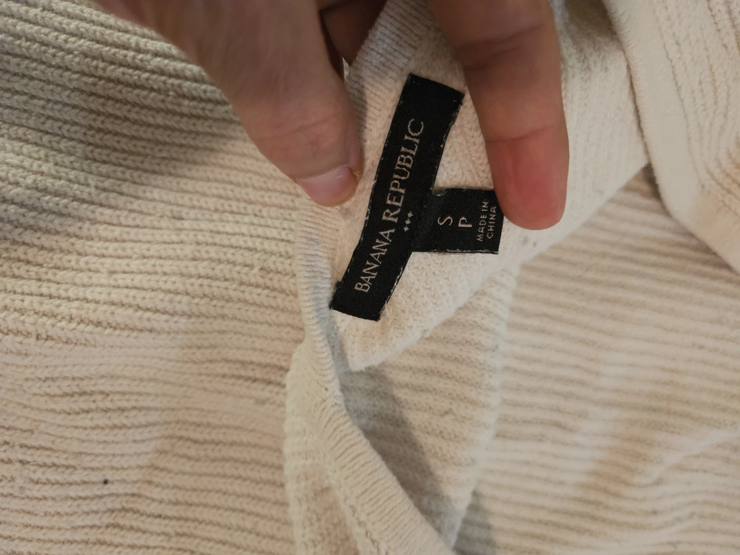 Banana Republic Ribbed V-Neck Sweater - photo 3