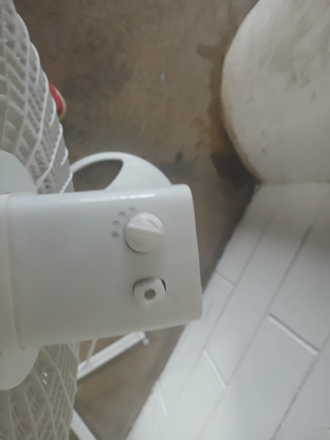 2 fans good conditio 2 for 30 - photo 2