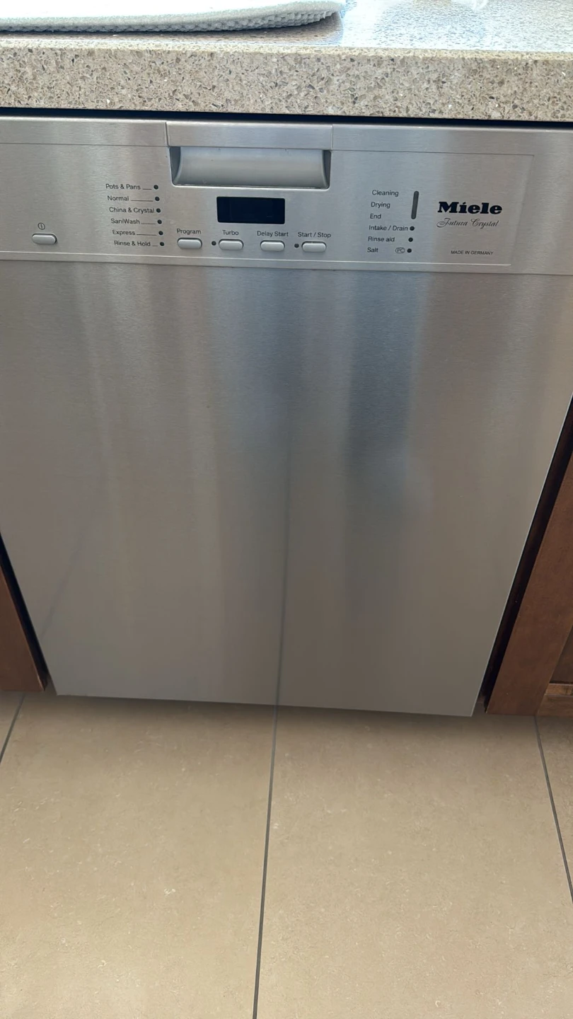 Miele Futura Crystal Dishwasher