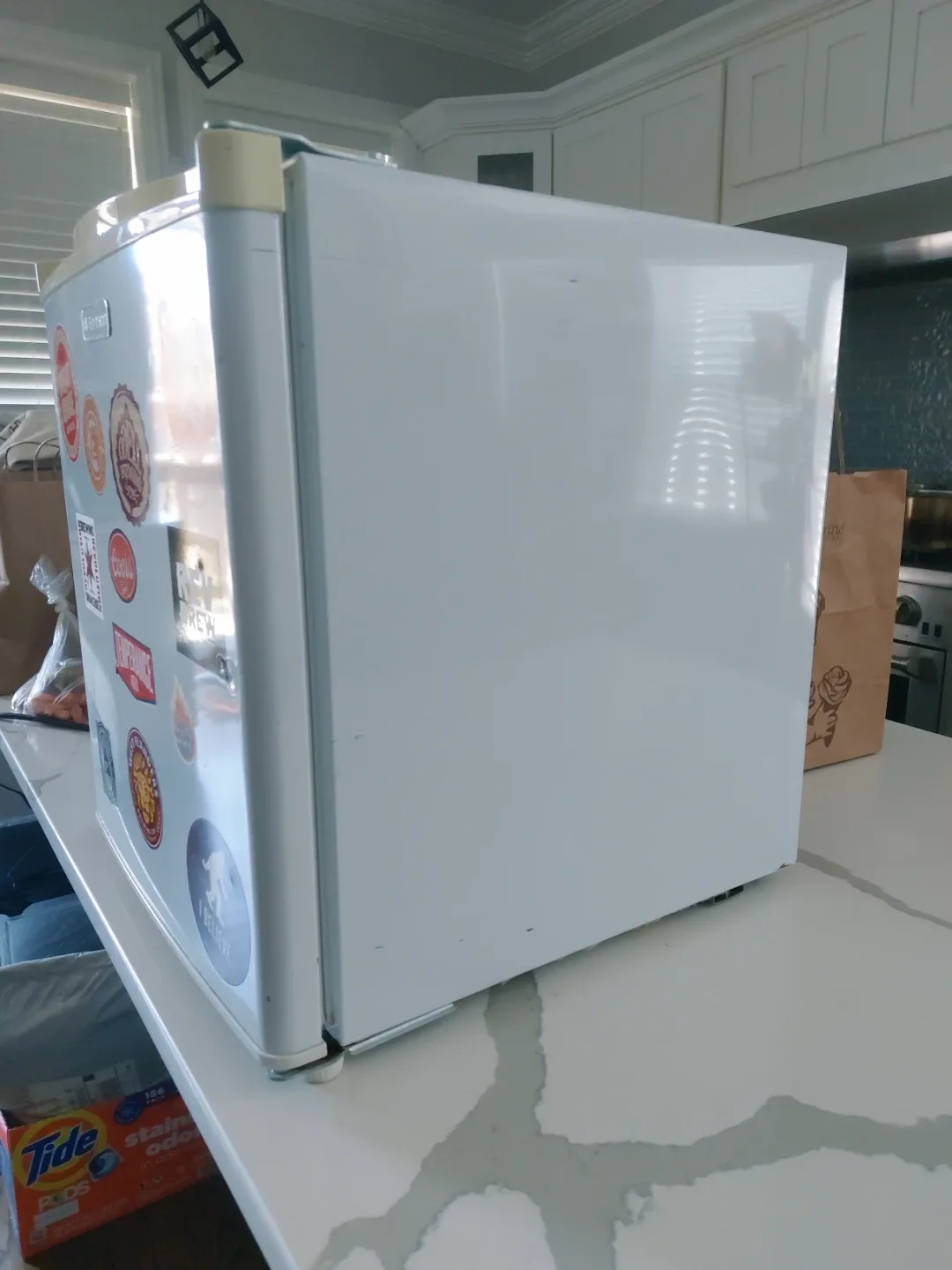 Emerson Mini Fridge - photo 4