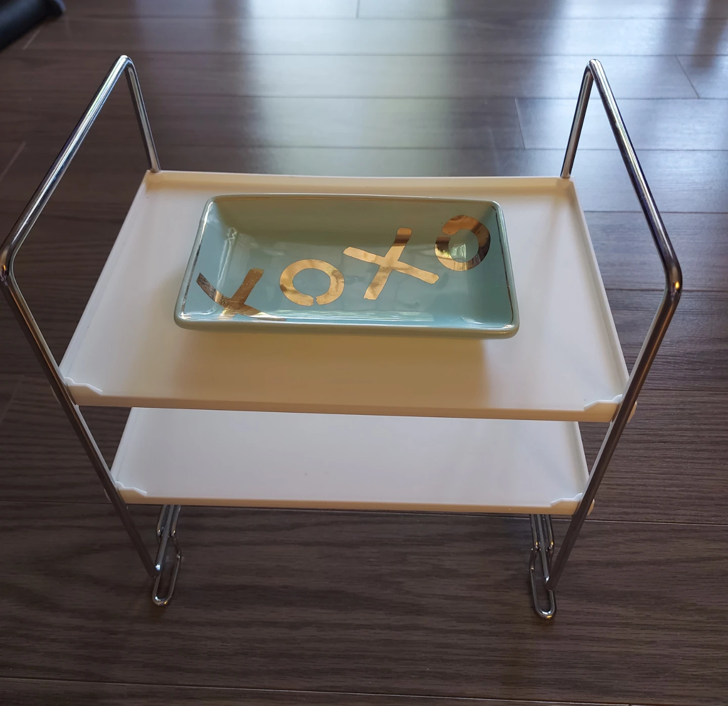 Two-Tier Shelf with Decorative Tray - photo 2