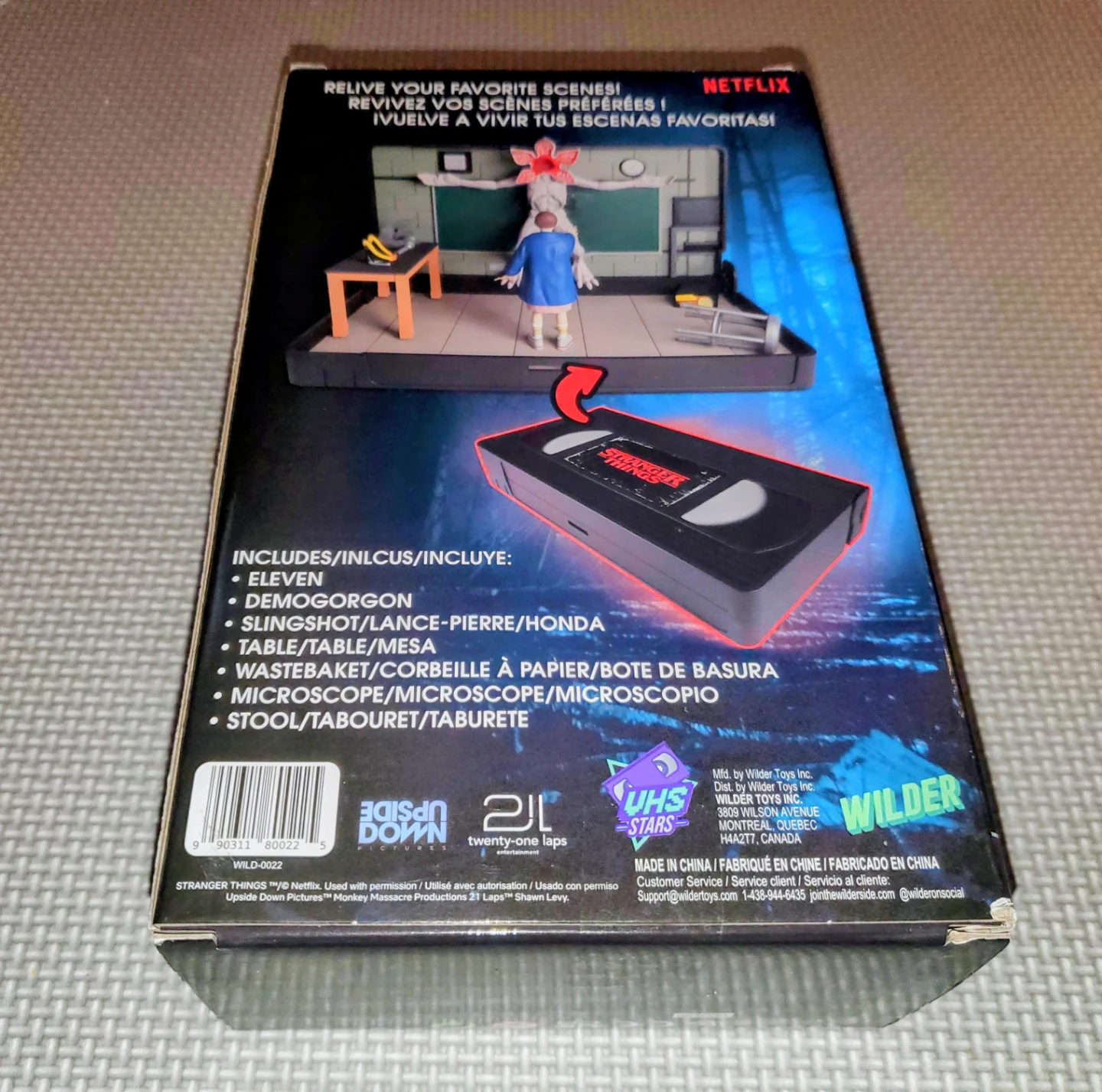 (Brand New) Stranger Things VHS Diorama: Eleven vs. Demogorgon - photo 2