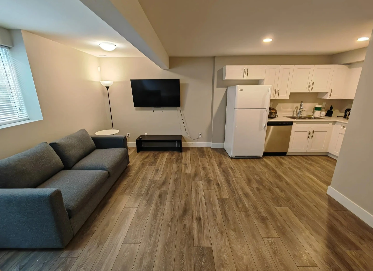 short term rent Langley  2bed 1bath