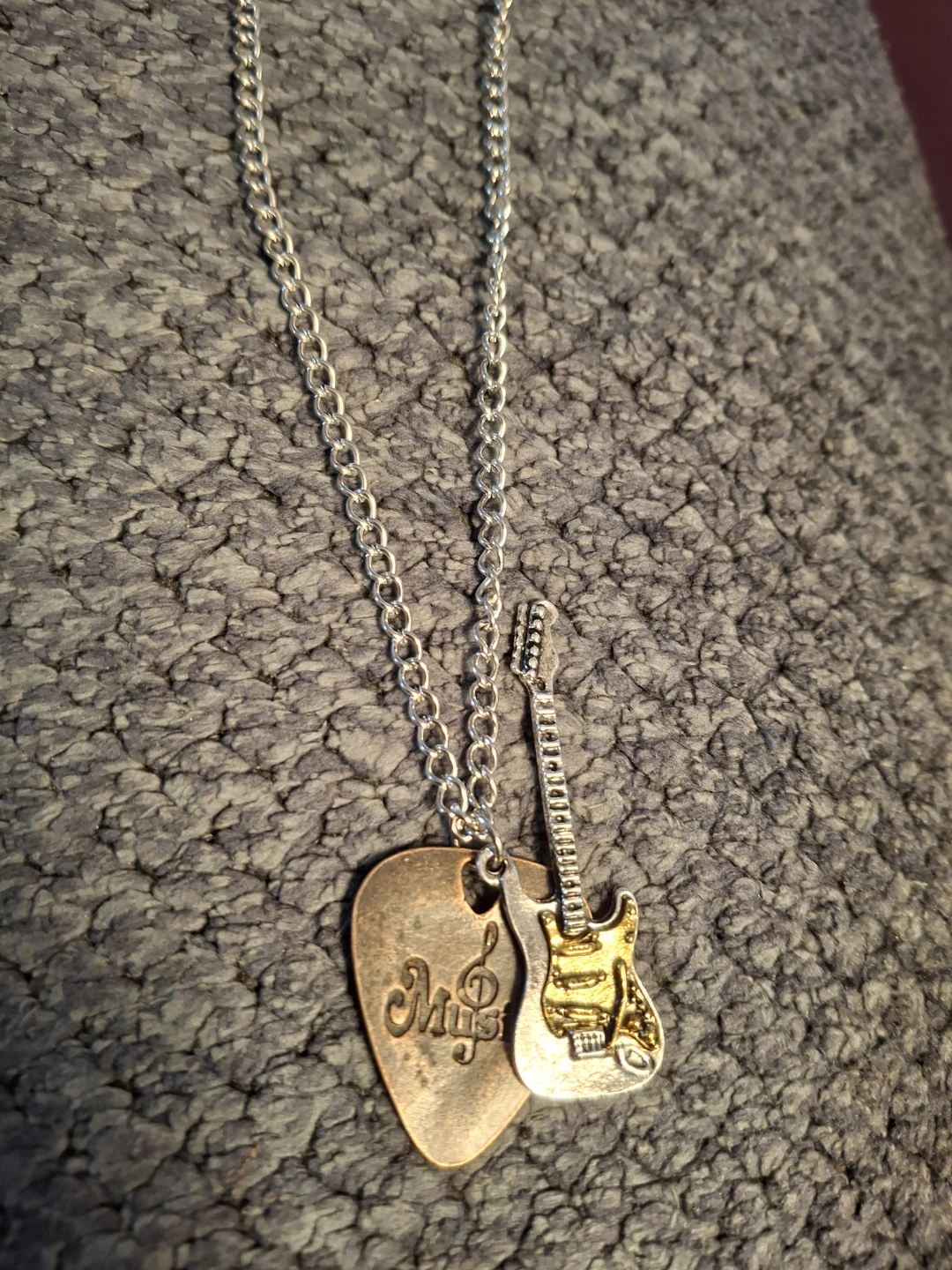 Guitar Pick Necklace - photo 3