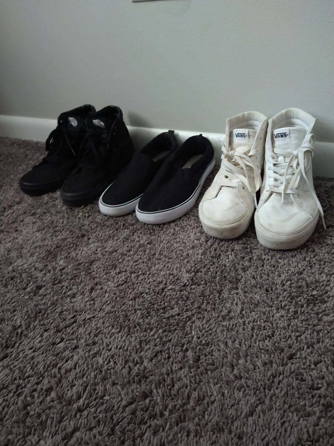 Vans Hi High Tops 1 Black 1 White 1 Black Slip On Pair Size 7