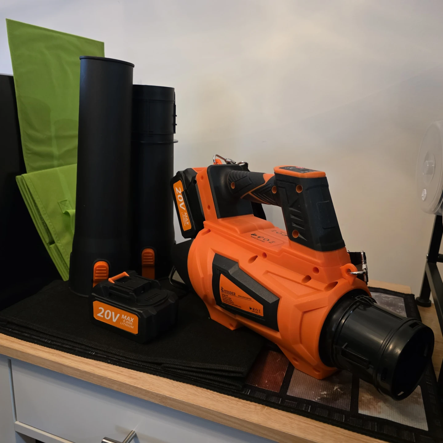 Kitesder 20V MAX Lithium Cordless Leaf Blower - photo 2