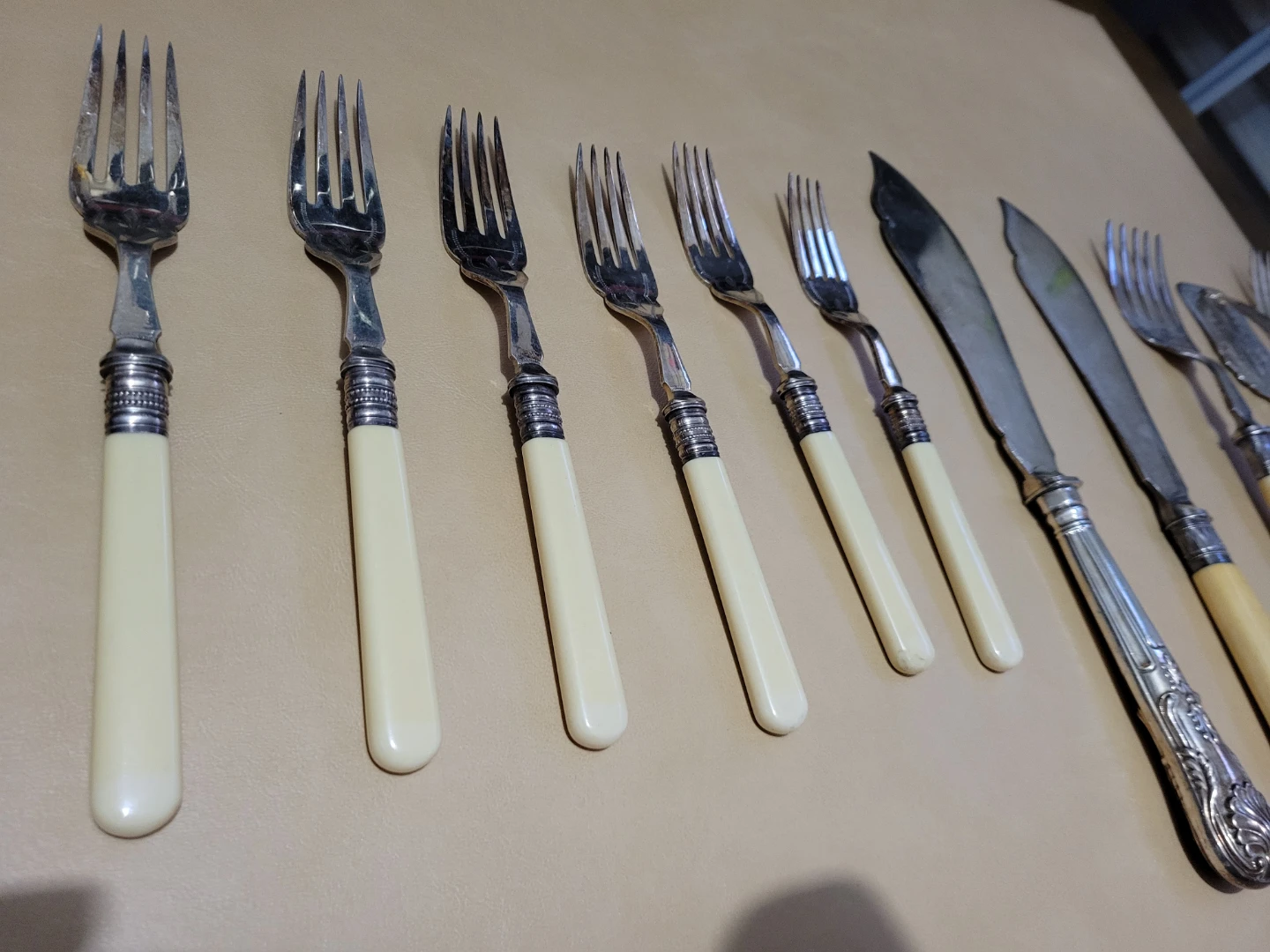 Vintage Antique Silver-Plated Fish Cutlery & Serving Set. - photo 3