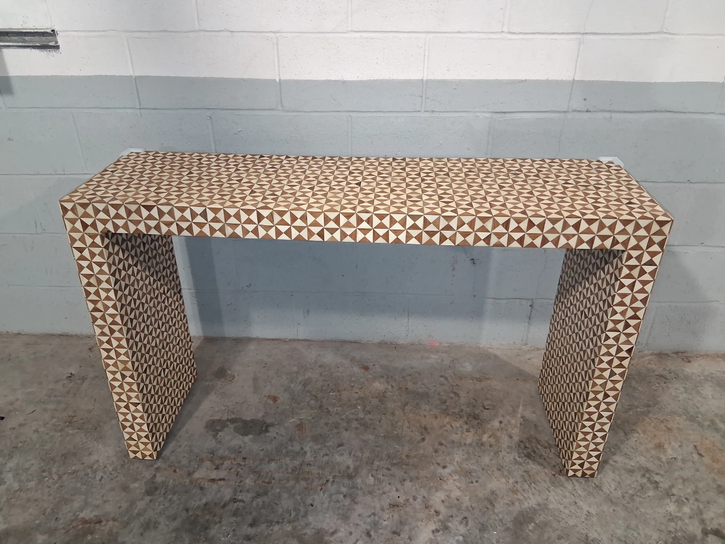 Mosaic Console Table - Geometric Wood and Ivory Pattern - photo 2