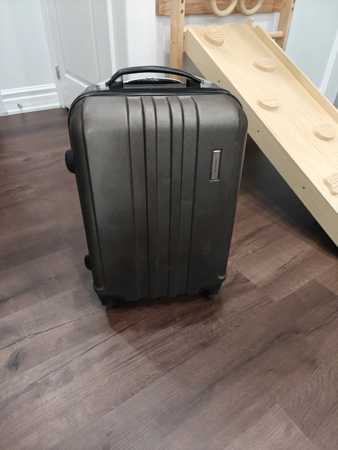 Laurent L. Carry On Hardside Spinner Luggage
