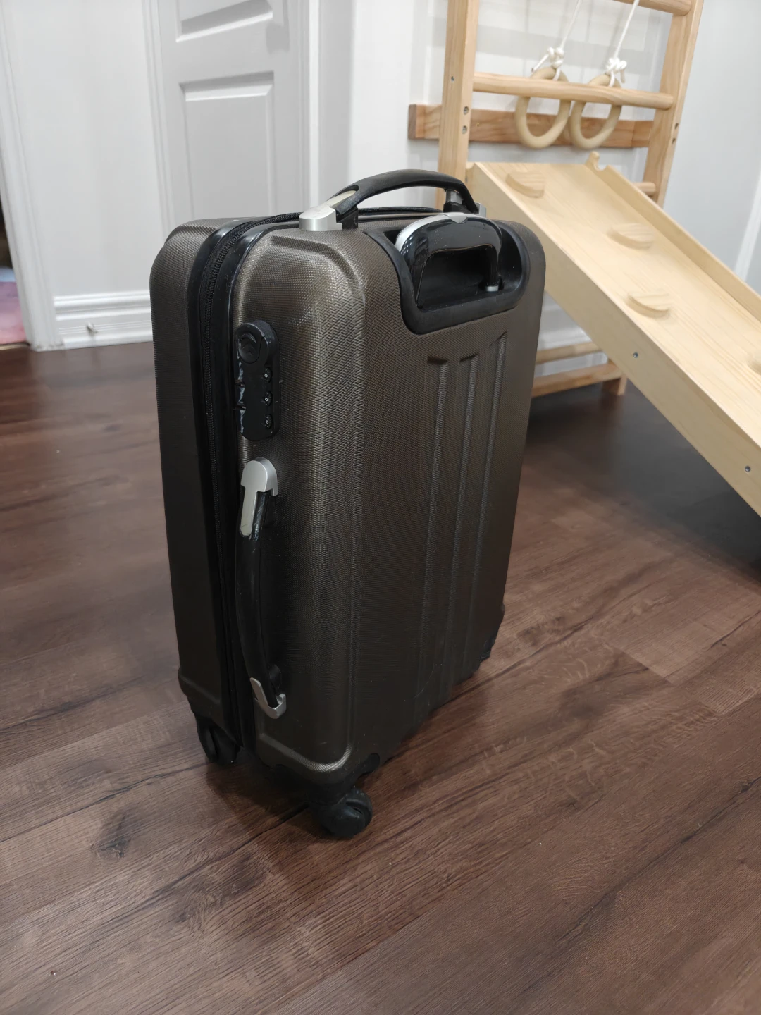 Laurent L. Carry On Hardside Spinner Luggage - photo 2