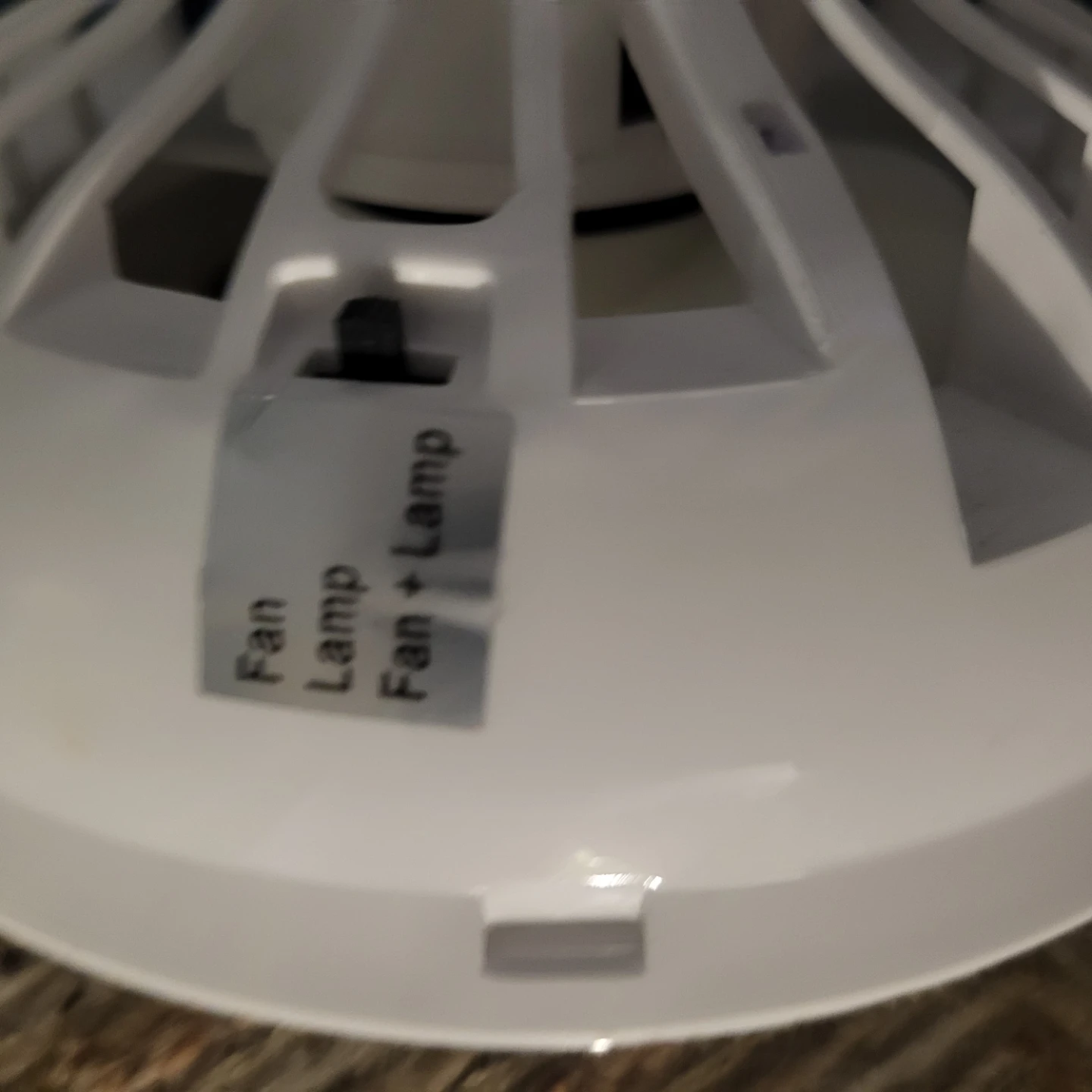 White LED Light Bulb & Fan - photo 4