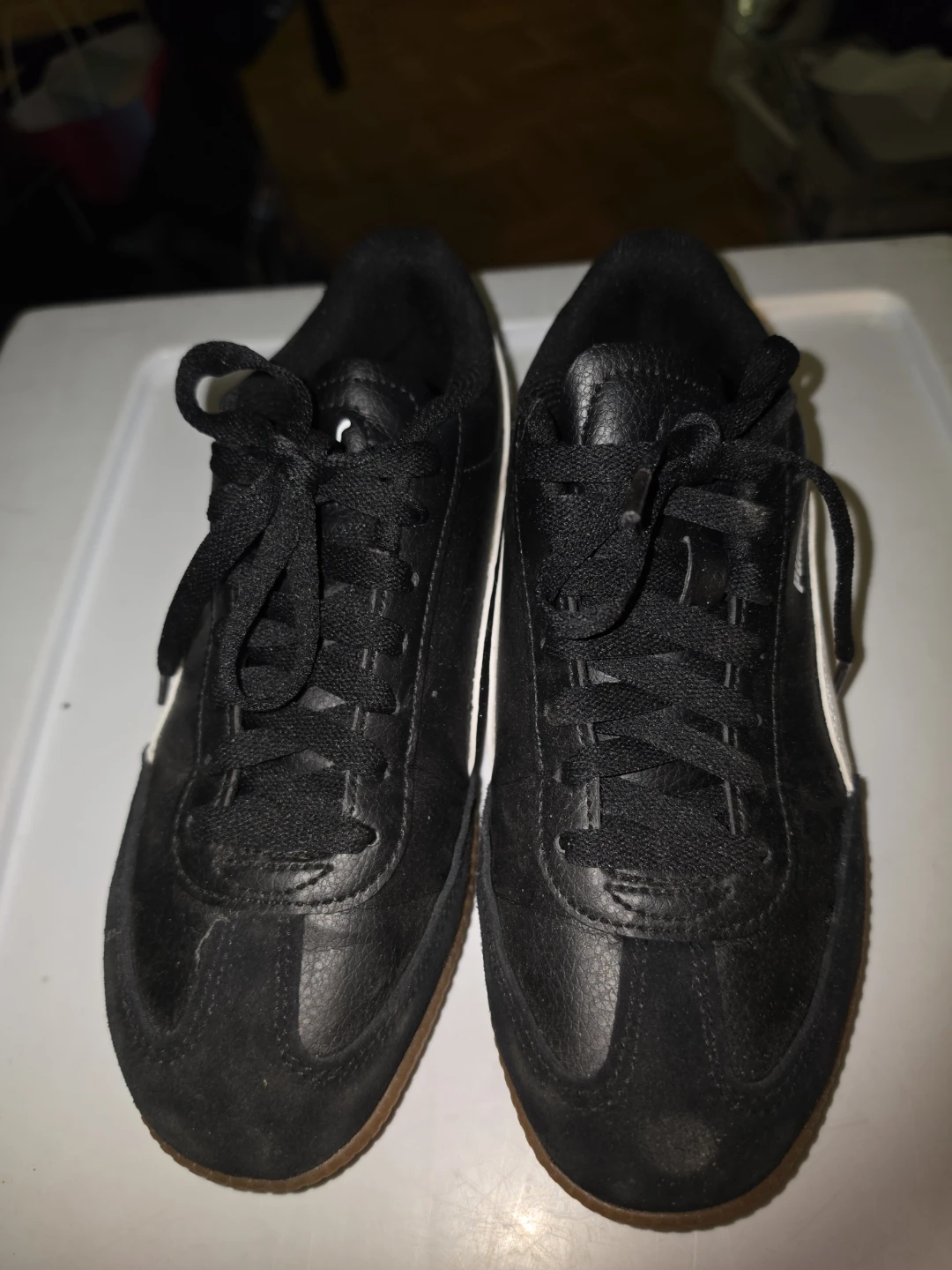 MOVING SALE -Puma black sneakers