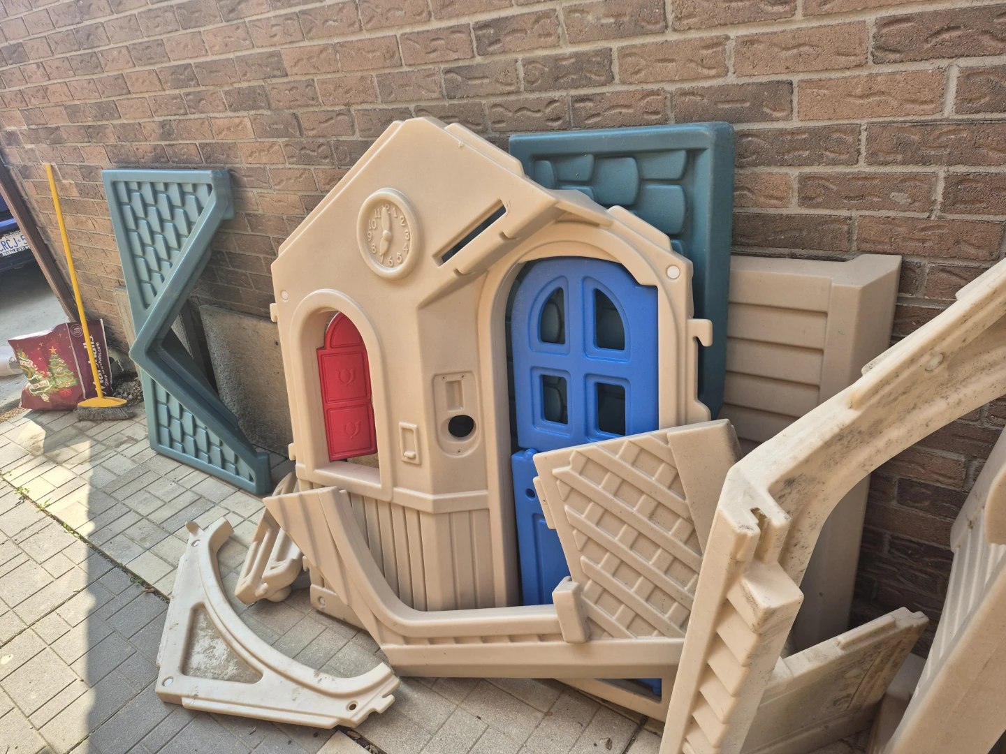 Kids play house - photo 2