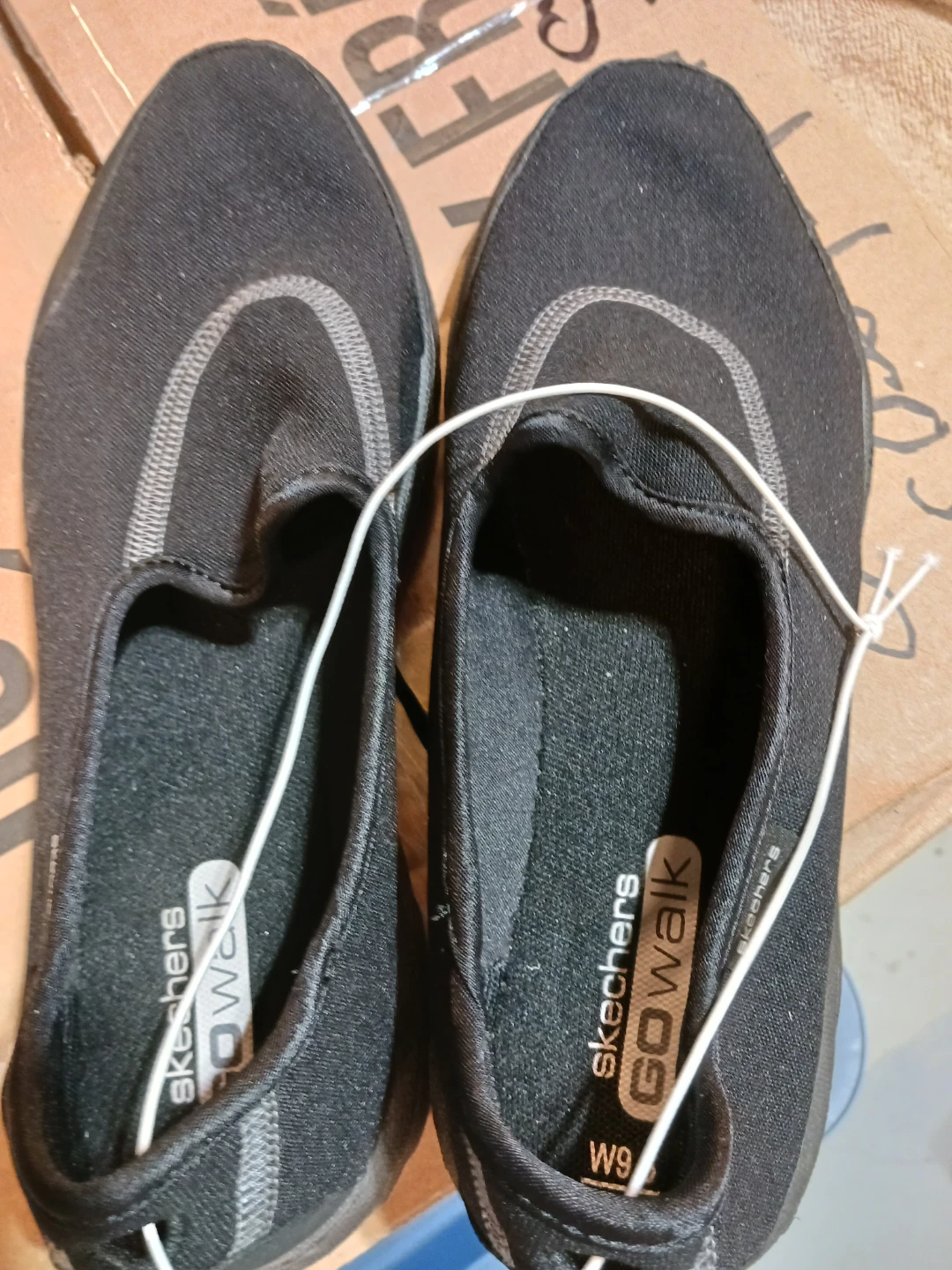 Skechers Go Walk Women's Slip-on Shoes Size 9.5 W Black