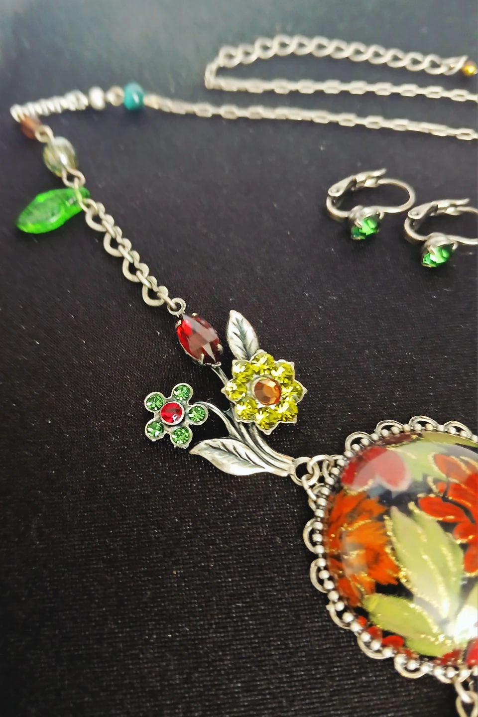 Floral Vintage Necklace and Earring Set - photo 2