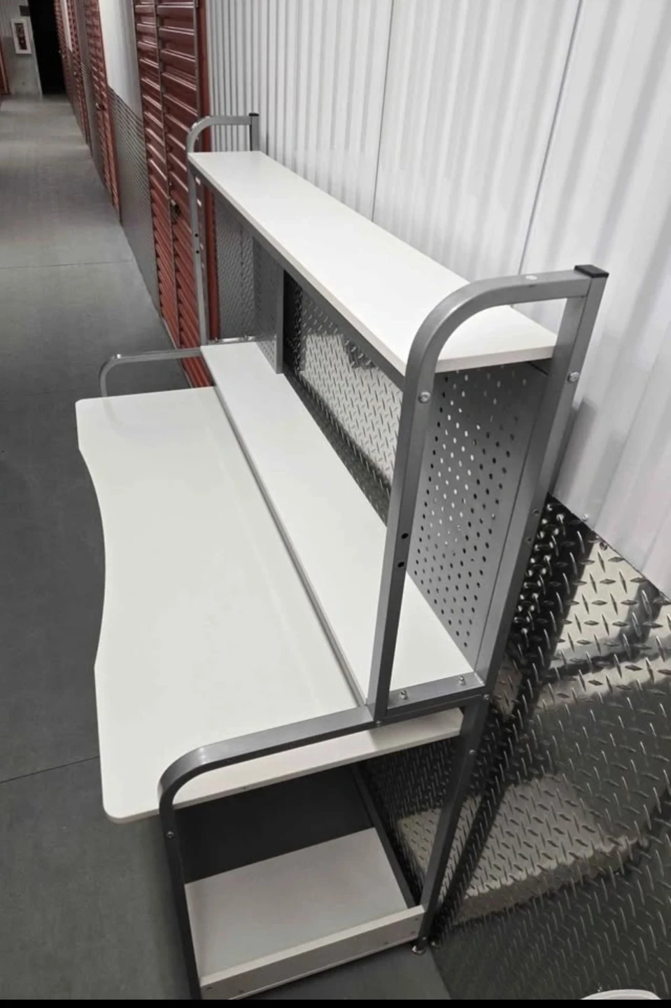 IKEA Fredde Computer Desk / Gaming Workstation - White & Grey - photo 2