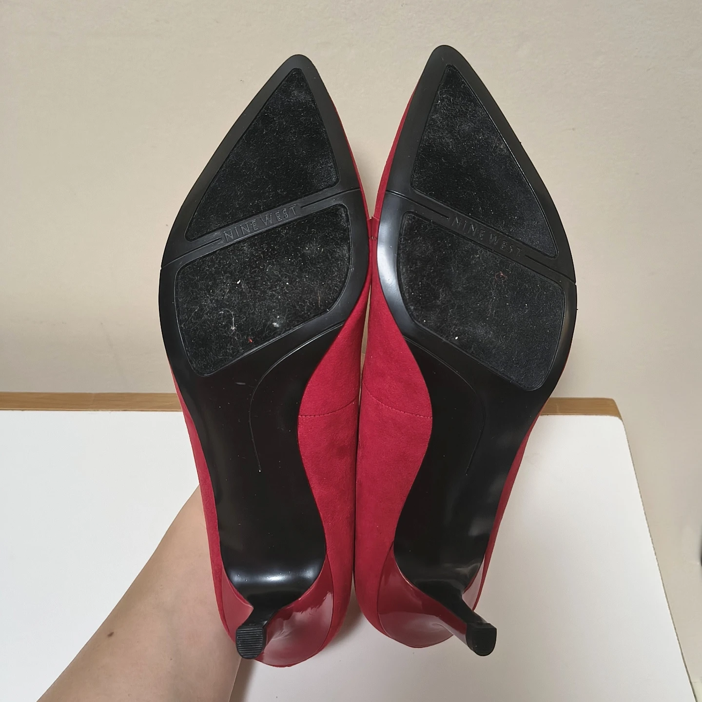 Nine West Red Suede Pointed Toe Heels - photo 4