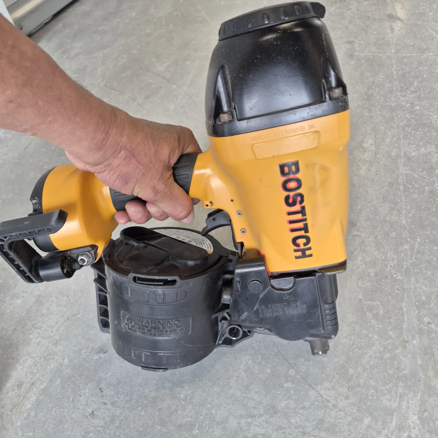 BOSTITCH Coil Roofing Nailer