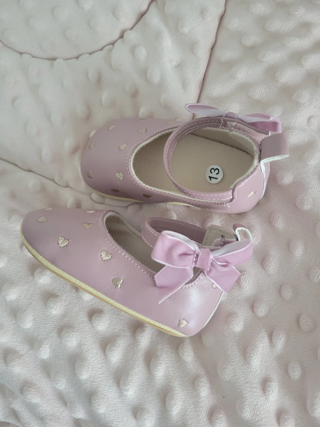 🤱Chaussures roses pour bébé avec cœurs (12 à 18 mois)