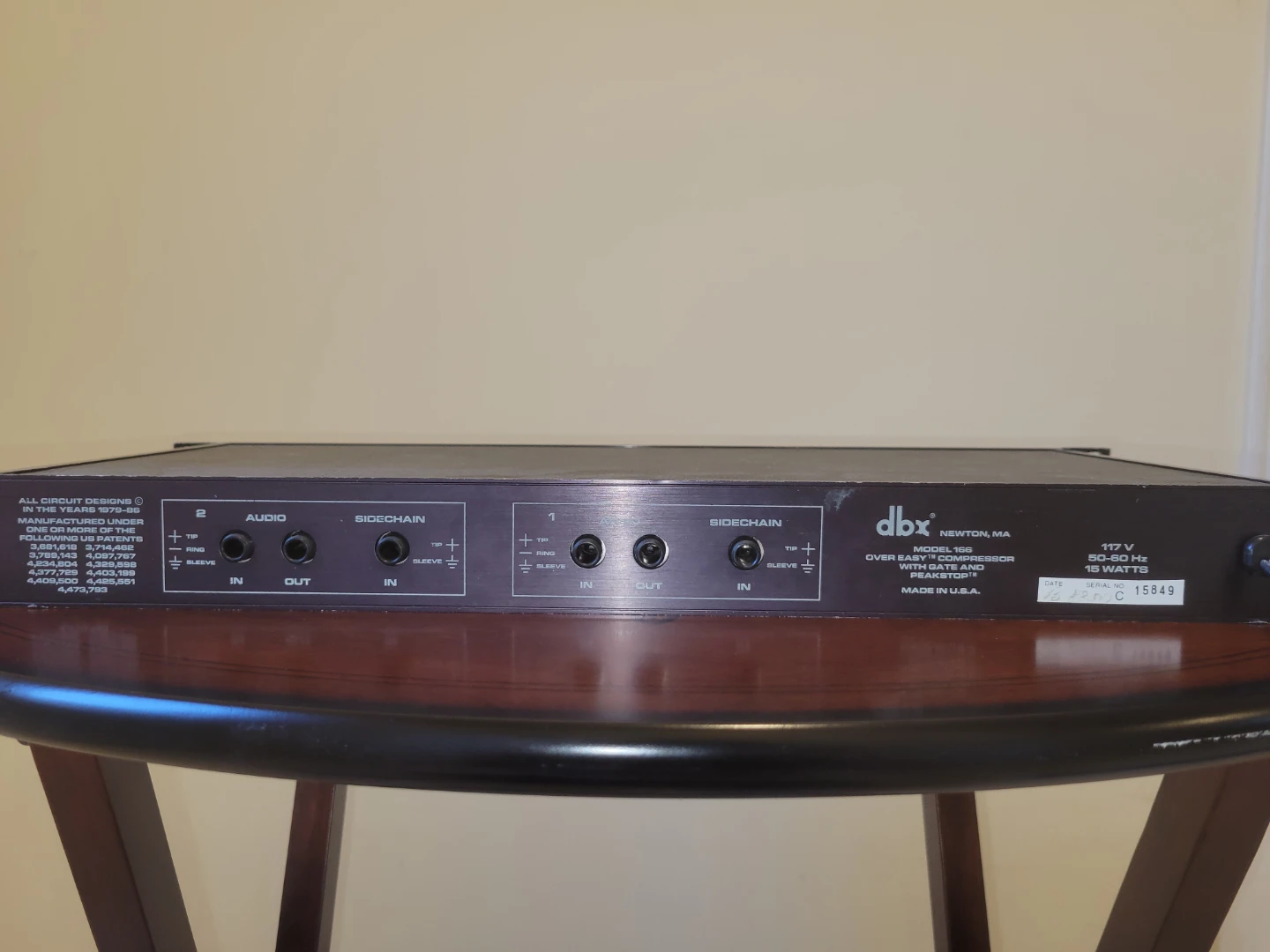 dbx 166 Stereo Compressor / Gate - Made in USA