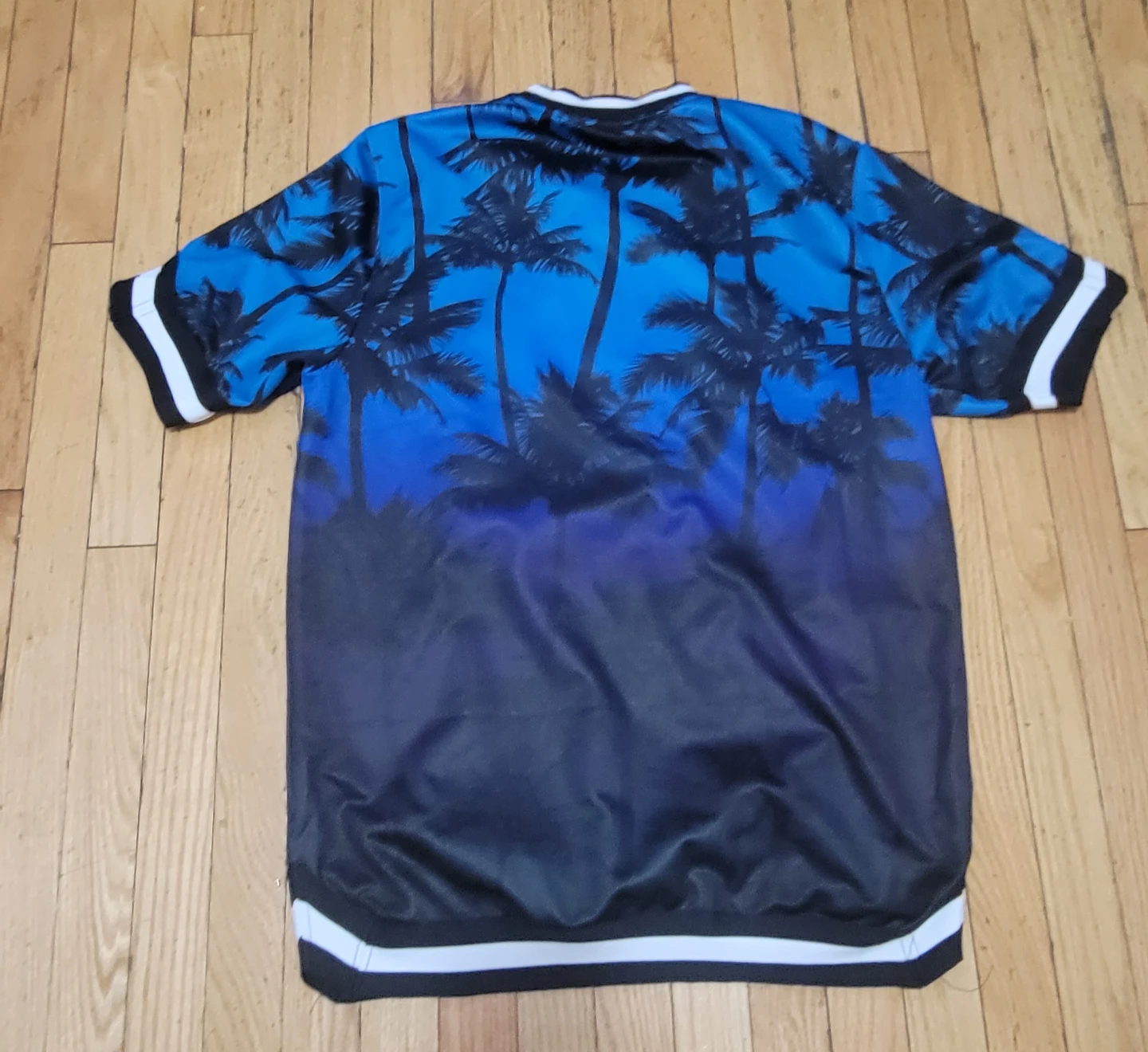 Hudson Outwear Shark Graphic T-Shirt size  XL - photo 3