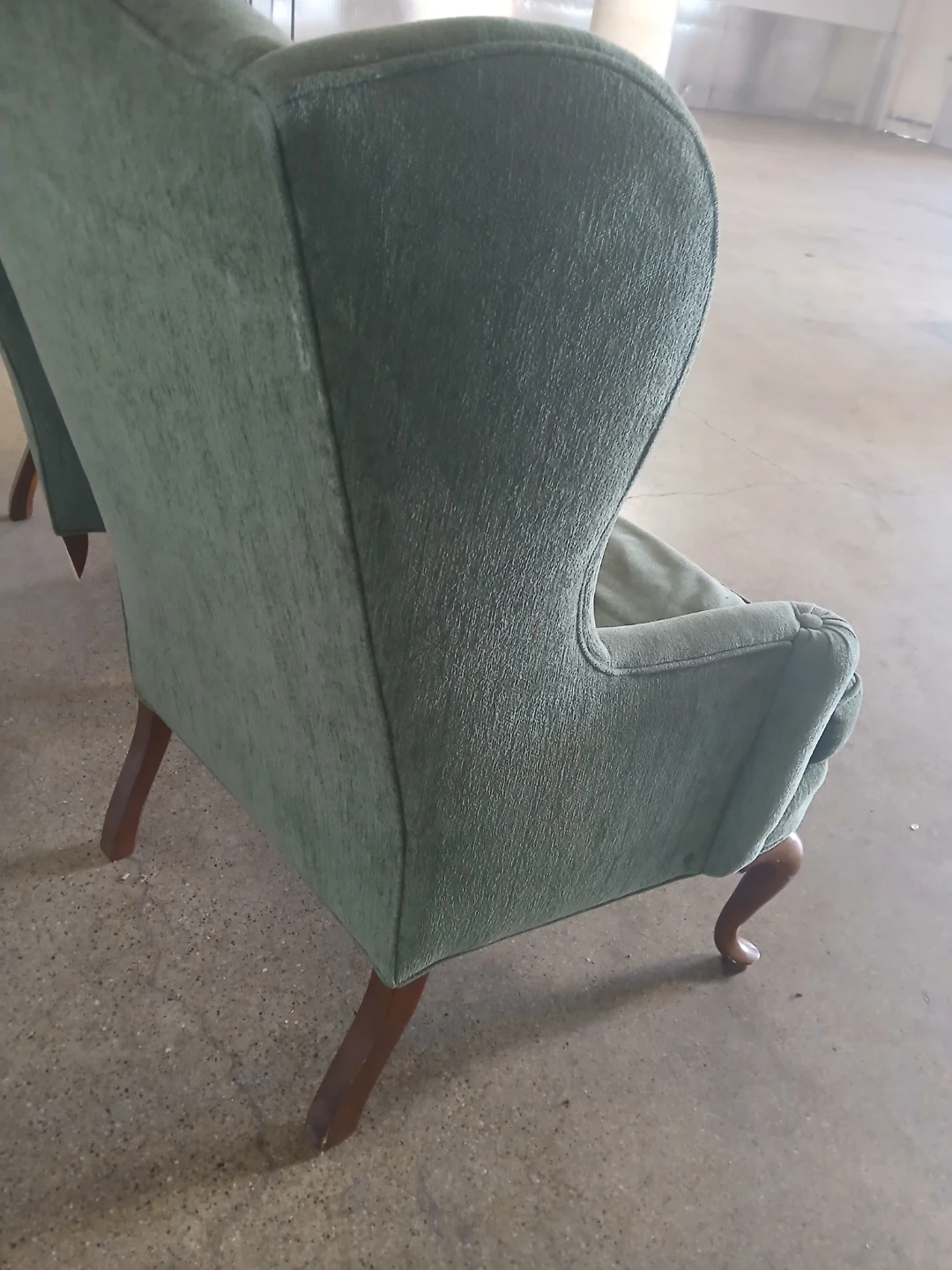 2 chears good condition - photo 2