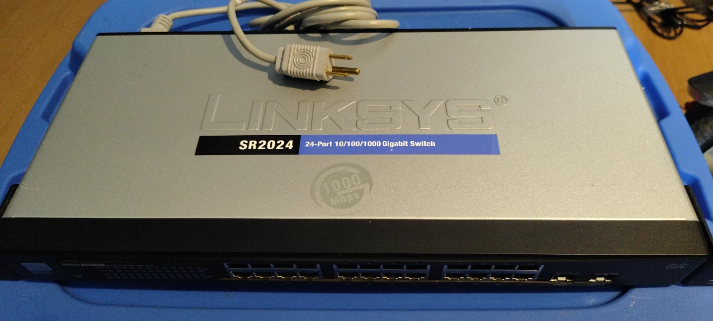 Linksys SR2024 24-Port Gigabit Network Switch